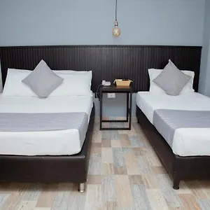 3* Hotel Palmas Del Estadio