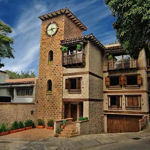 2* Apartahotel Casa Del Reloj