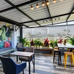  Hostal International House Co-living